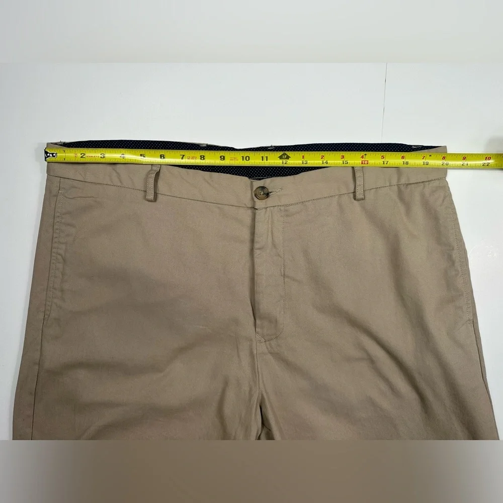Tailorbyrd Men’s Flat Front Khaki Shorts Size 40 Waist